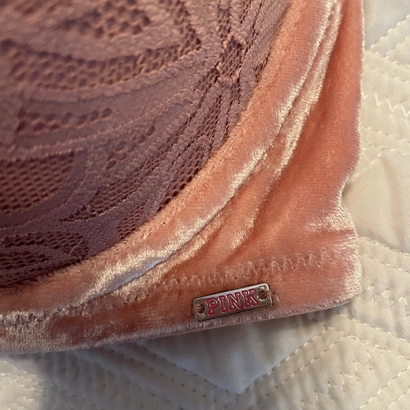 NWOT PINK date push-up bra - Picture 3 of 6